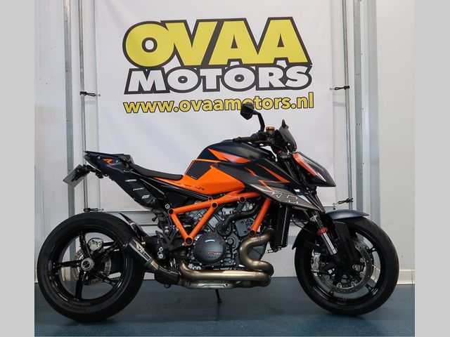 ktm - 1290-super-duke-r