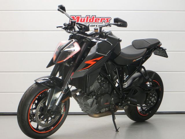 ktm - 1290-super-duke-r