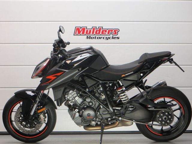 ktm - 1290-super-duke-r