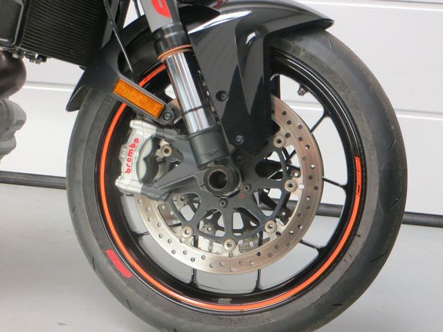 ktm - 1290-super-duke-r