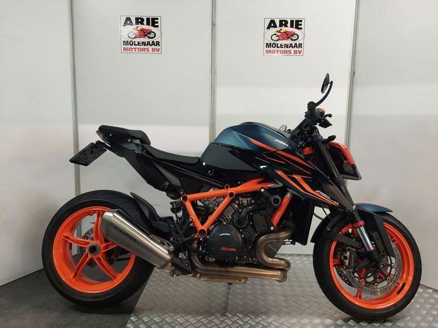 ktm - 1290-super-duke-r