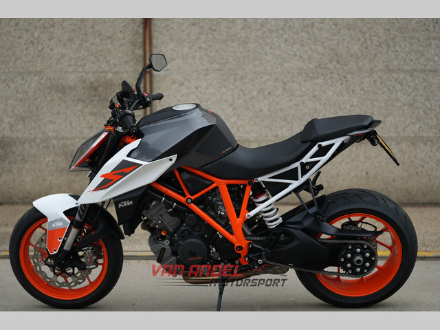 ktm - 1290-super-duke-r