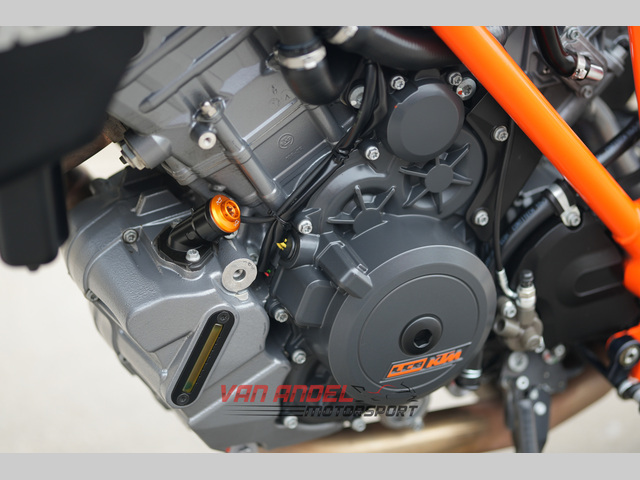 ktm - 1290-super-duke-r