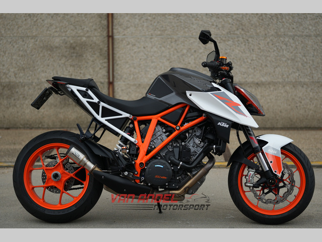 ktm - 1290-super-duke-r