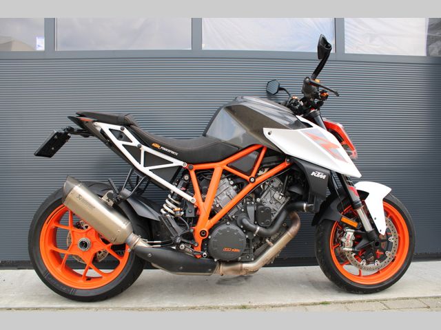 ktm - 1290-super-duke-r