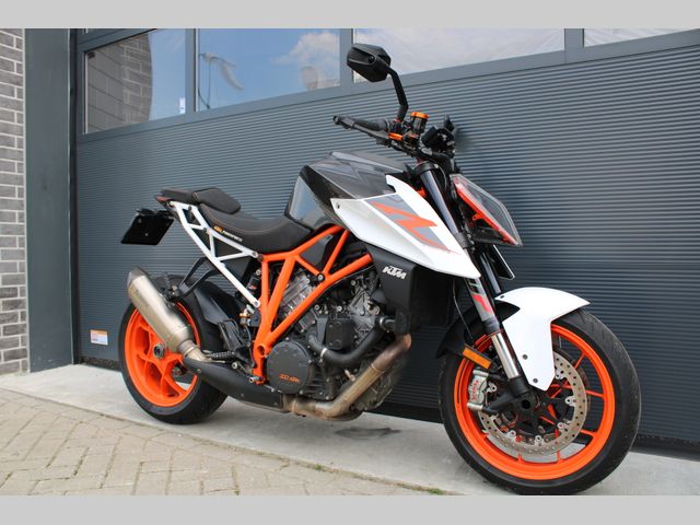 ktm - 1290-super-duke-r