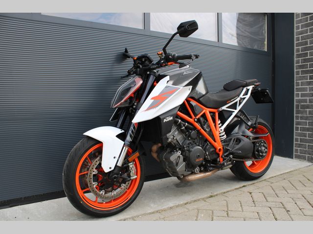 ktm - 1290-super-duke-r