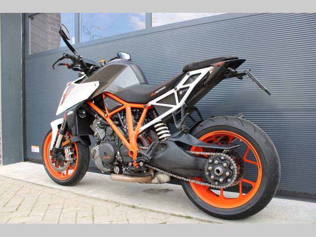 ktm - 1290-super-duke-r