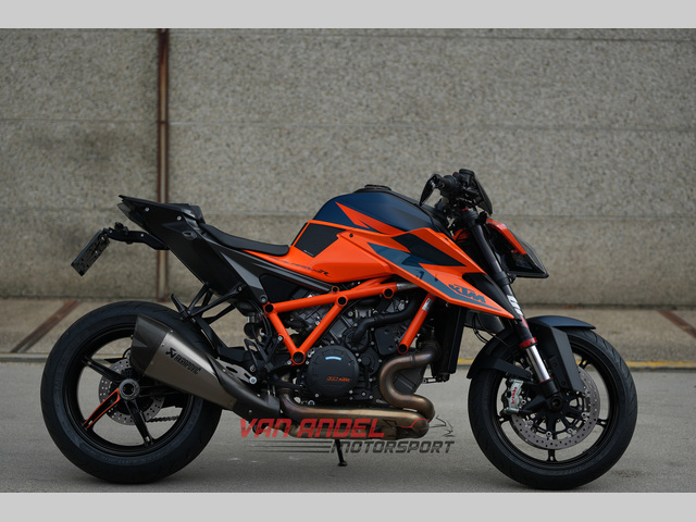 ktm - 1290-super-duke-r