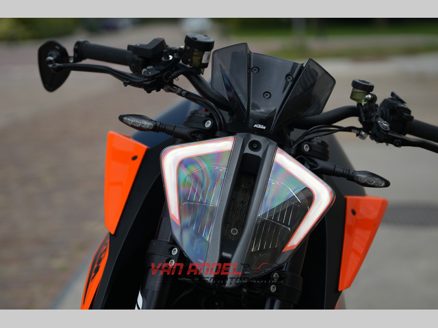 ktm - 1290-super-duke-r