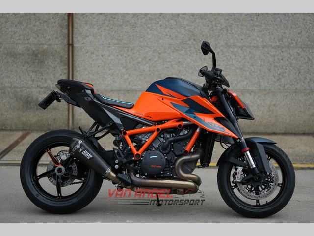 ktm - 1290-super-duke-r