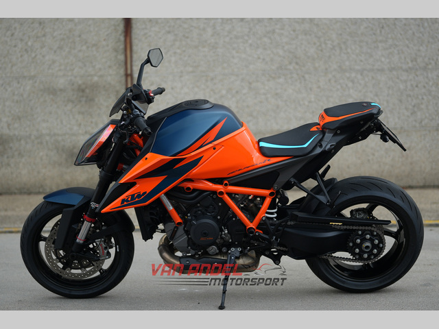 ktm - 1290-super-duke-r