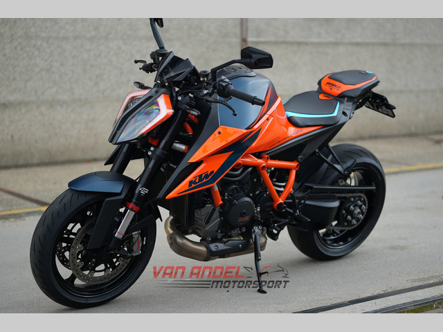 ktm - 1290-super-duke-r