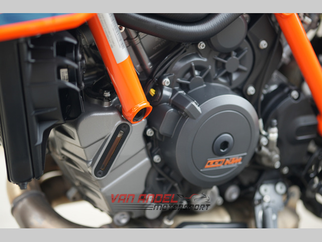 ktm - 1290-super-duke-r