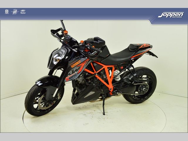 ktm - 1290-super-duke-r