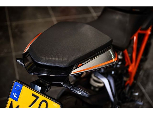 ktm - 1290-super-duke-r