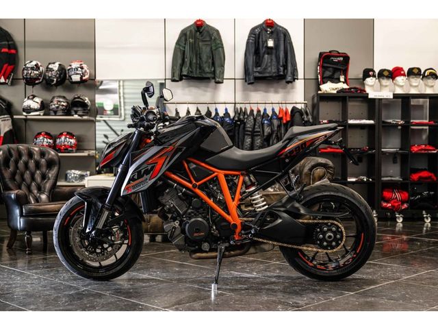 ktm - 1290-super-duke-r