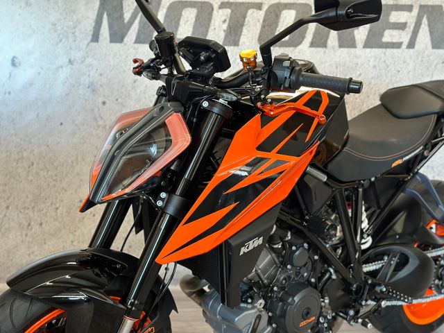 ktm - 1290-super-duke-r