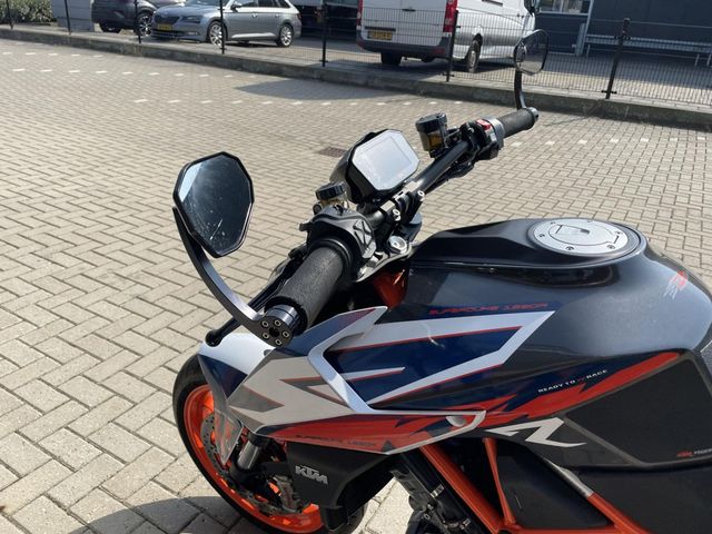 ktm - 1290-super-duke-r