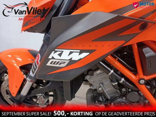 ktm - 1290-super-duke-r