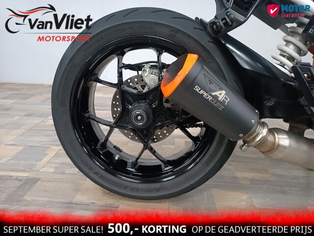 ktm - 1290-super-duke-r