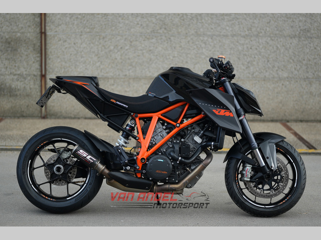 ktm - 1290-super-duke-r