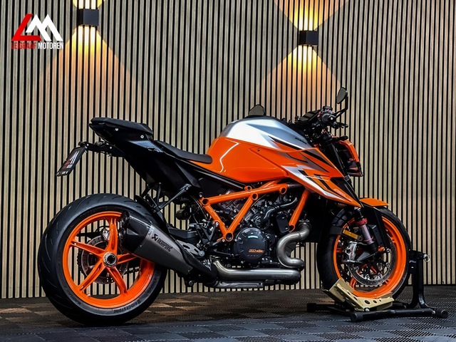 ktm - 1290-super-duke-r