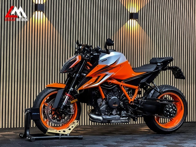 ktm - 1290-super-duke-r