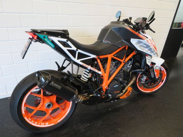 ktm - 1290-super-duke-r