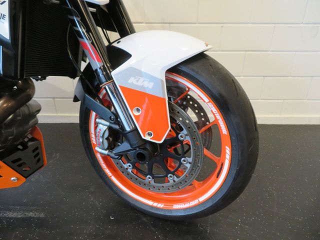 ktm - 1290-super-duke-r