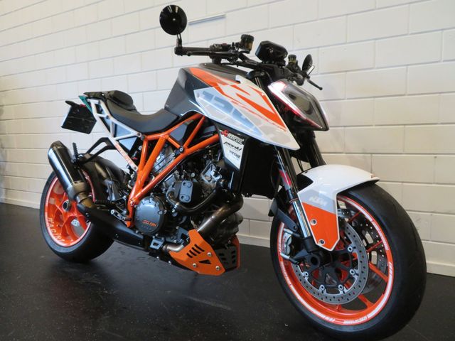 ktm - 1290-super-duke-r