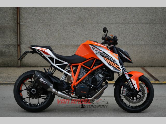 ktm - 1290-super-duke-r