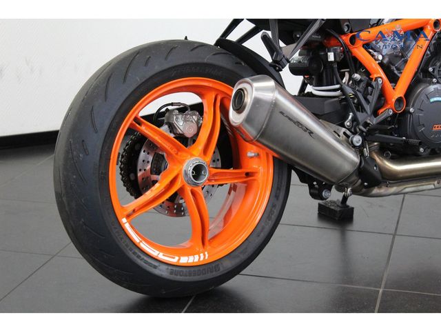 ktm - 1290-super-duke-r