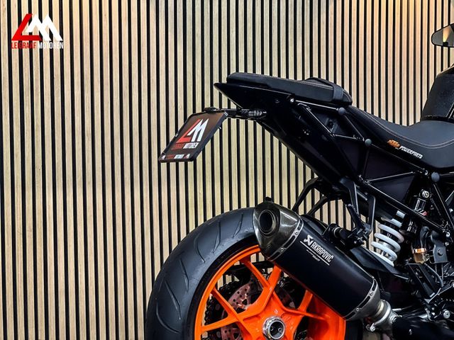 ktm - 1290-super-duke-r