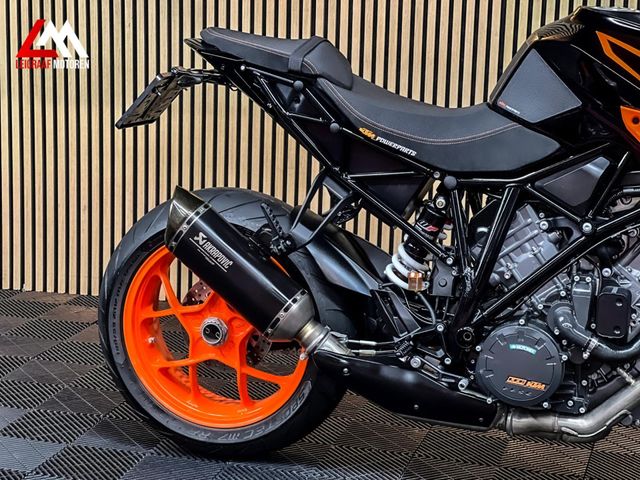 ktm - 1290-super-duke-r