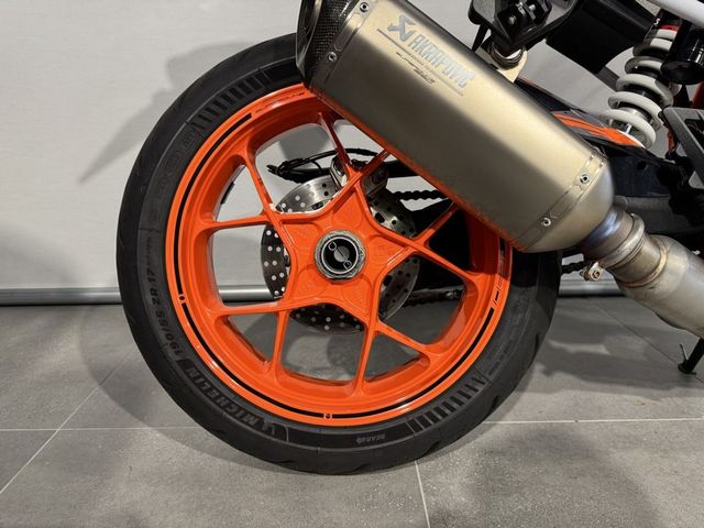 ktm - 1290-super-duke-r