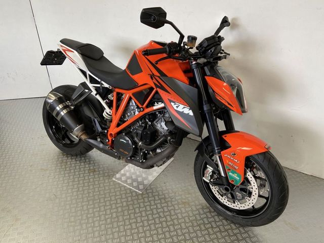 ktm - 1290-super-duke-r