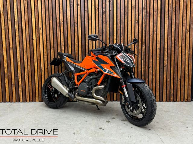 ktm - 1290-super-duke-r