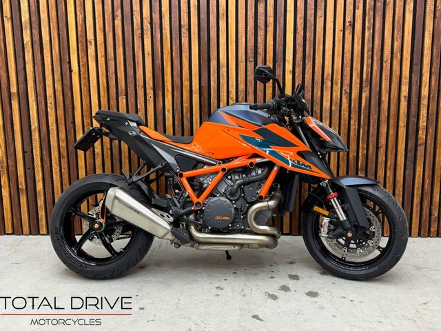 ktm - 1290-super-duke-r