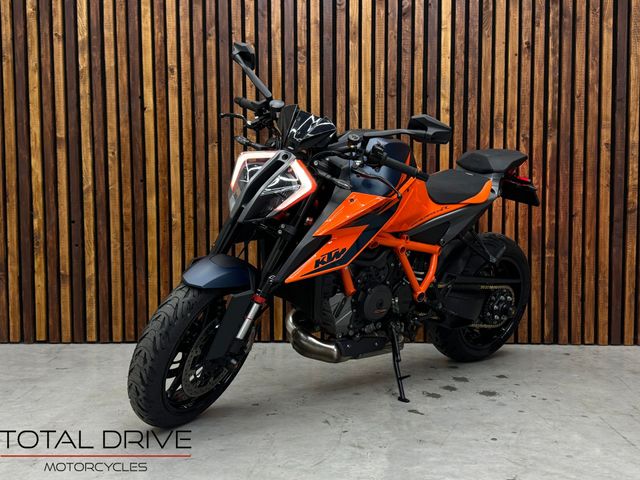 ktm - 1290-super-duke-r