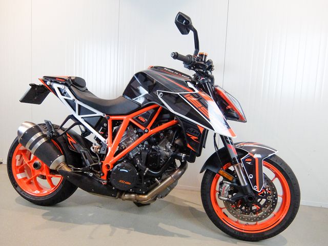 ktm - 1290-super-duke-r