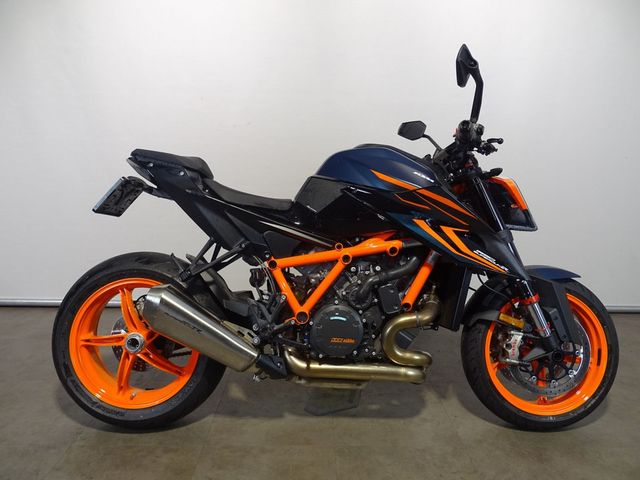 ktm - 1290-super-duke-r