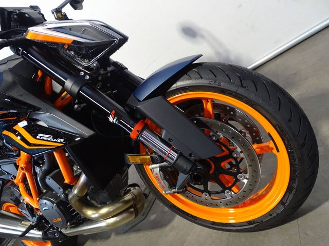 ktm - 1290-super-duke-r