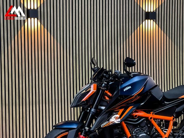 ktm - 1290-super-duke-r