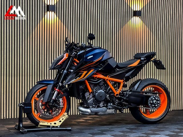 ktm - 1290-super-duke-r