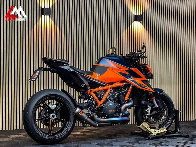 ktm - 1290-super-duke-r