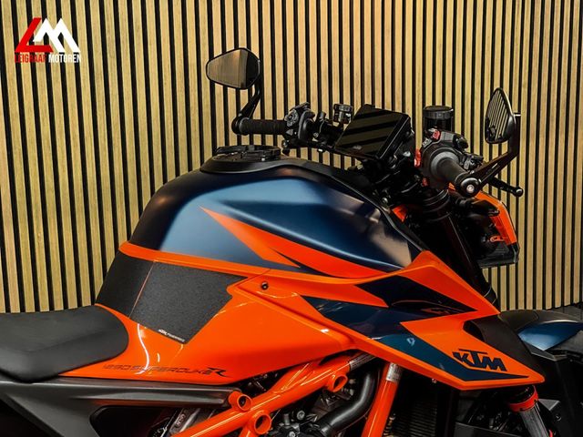 ktm - 1290-super-duke-r