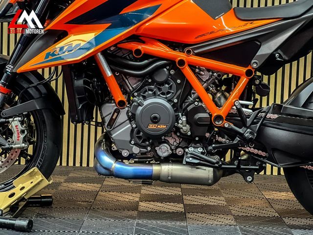 ktm - 1290-super-duke-r