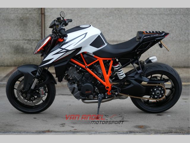 ktm - 1290-super-duke-r