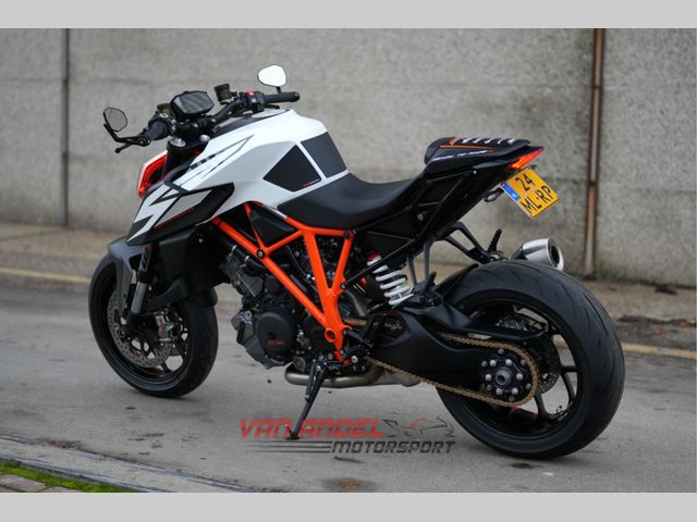 ktm - 1290-super-duke-r